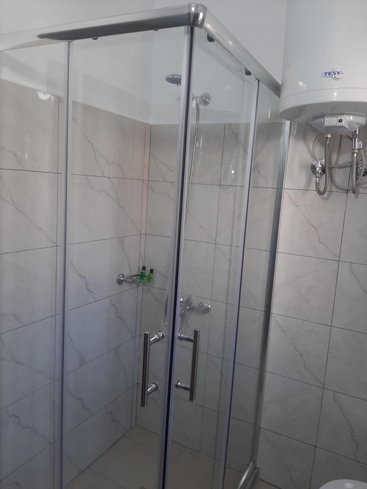 Vangert Apartment Берат Екстер'єр фото