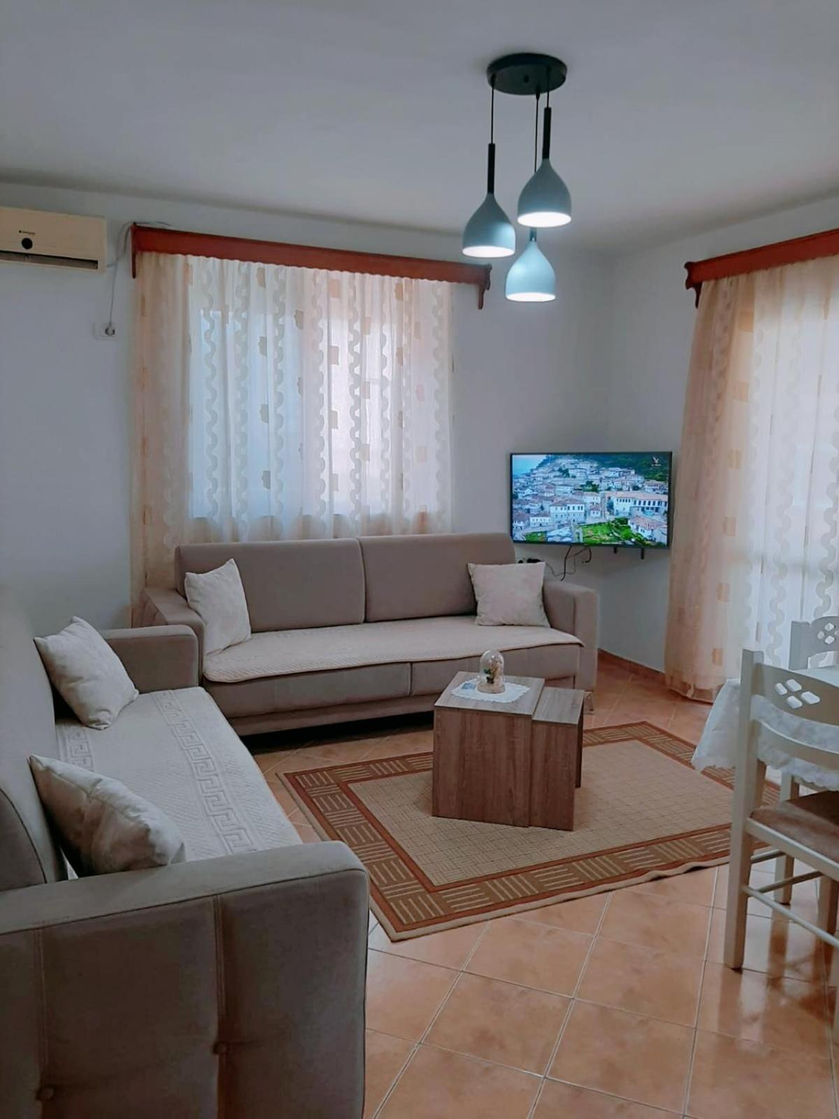 Vangert Apartment Берат Екстер'єр фото