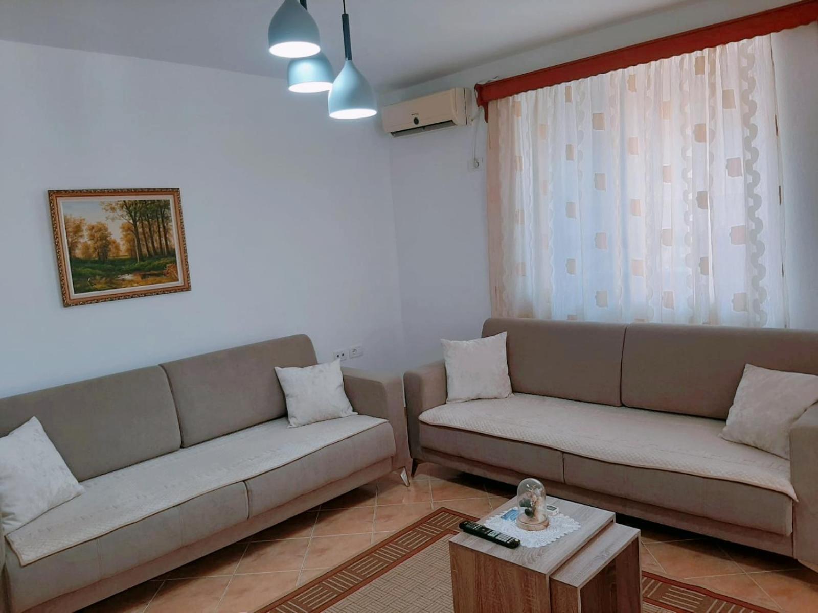 Vangert Apartment Берат Екстер'єр фото