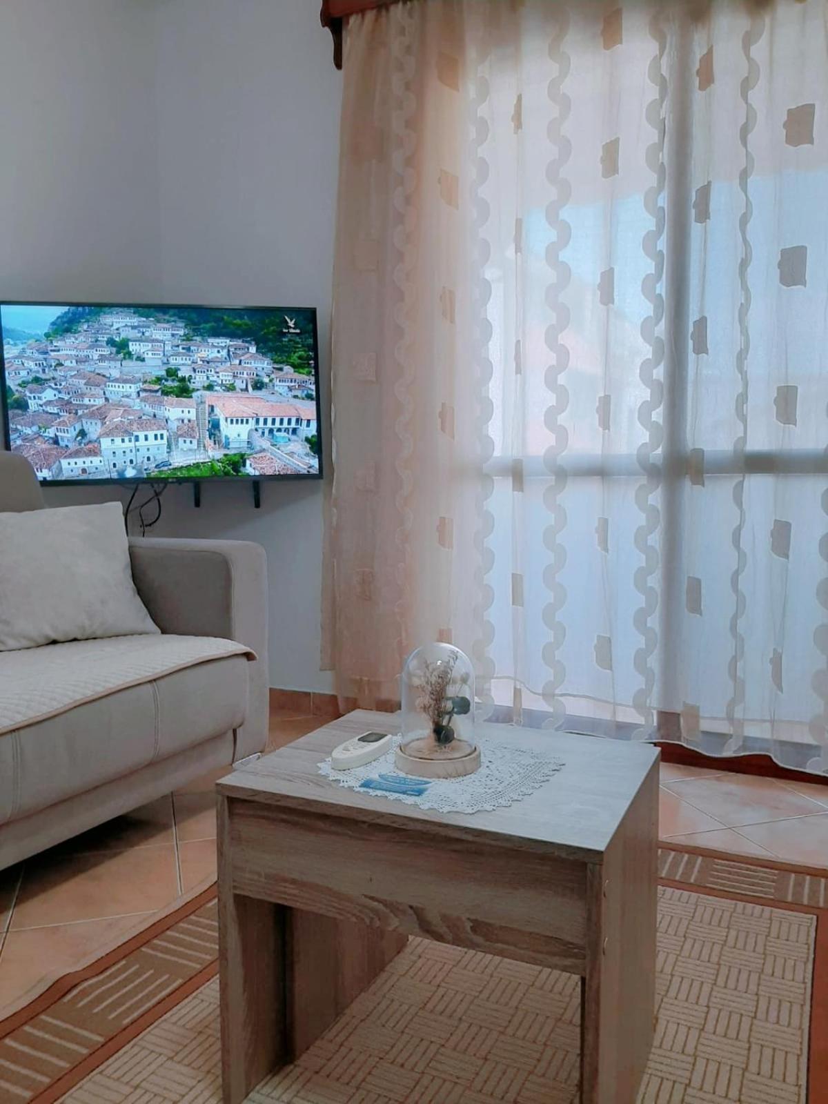 Vangert Apartment Берат Екстер'єр фото